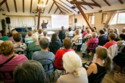 Elindult a budakalászi Alzheimer café