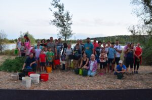 Locsolóvacsora a tónál – 8350 liter vizet kaptak a fák